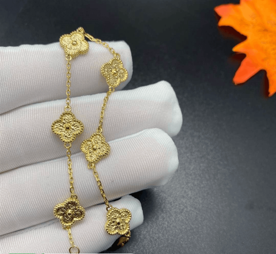 Браслет Van Cleef & Arpels Sweet Alhambra 6 мотивов желтое золото 4