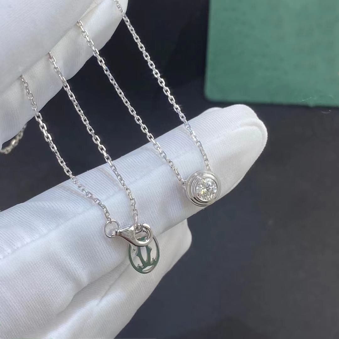 Золотое колье Cartier Diamants Légers, 0,18ct 2