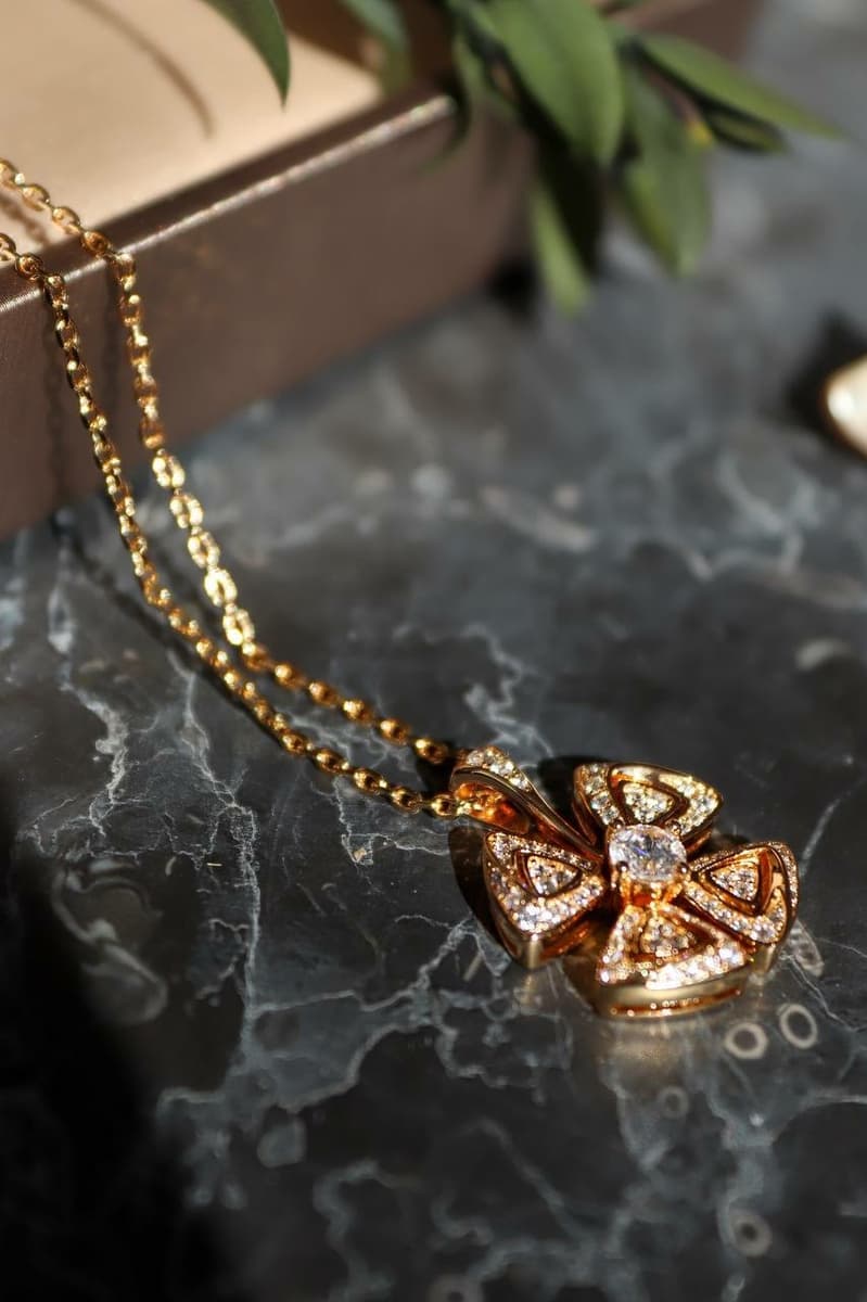 Колье Bvlgari Fiorever, розовое золото 2