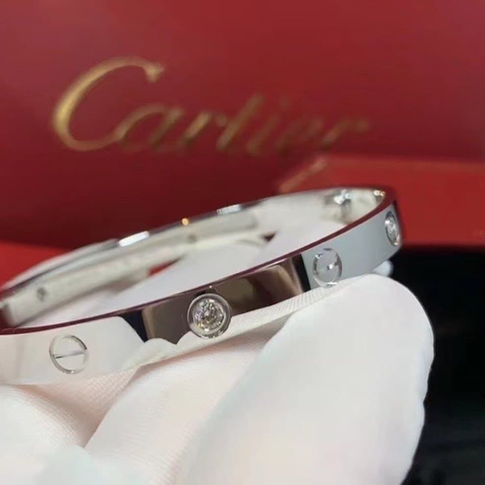 Браслет Cartier с бриллиантами 1