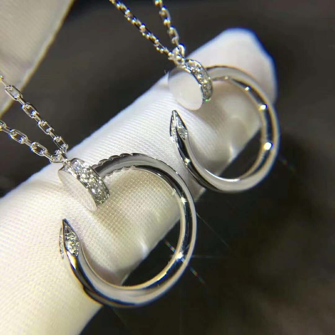 Колье Cartier Juste un Clou из белого золота 0,12ct 1
