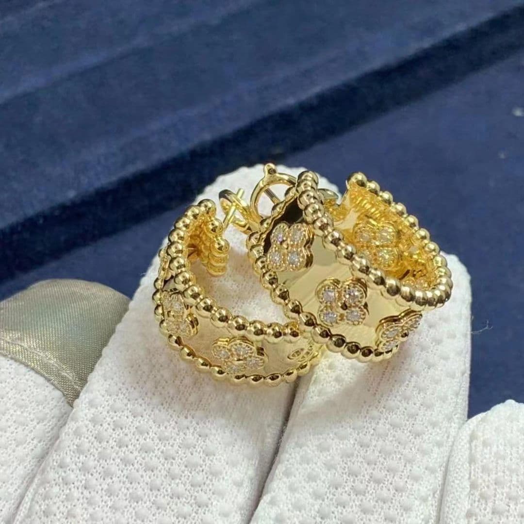 Серьги Van Cleef & Arpels Perlée, 0,62 ct