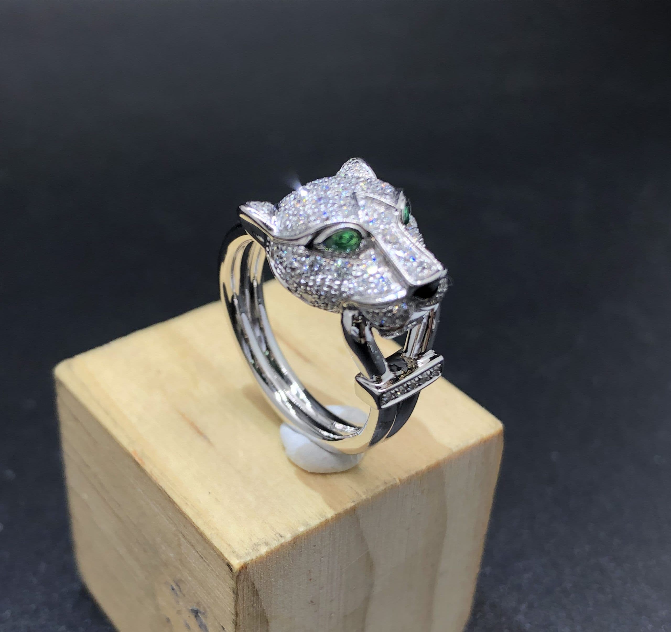 Кольцо Panthère de Cartier 1