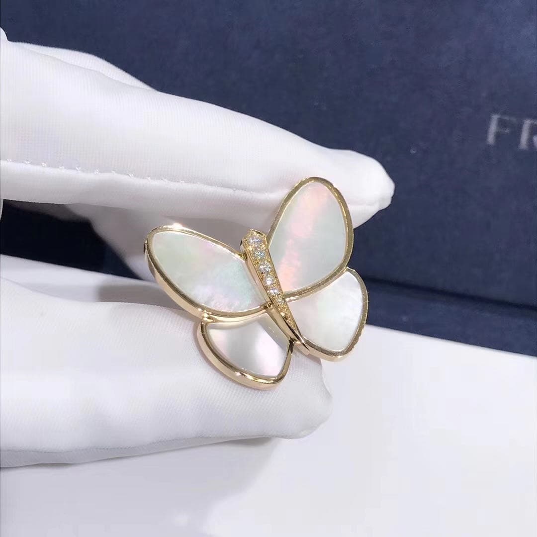 Брошь Van Cleef & Arpels бриллианты, перламутр, желтое золото 4