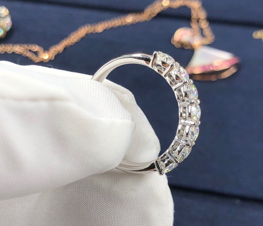 Кольцо Tiffany Embrace Band, 0,91 ct 2