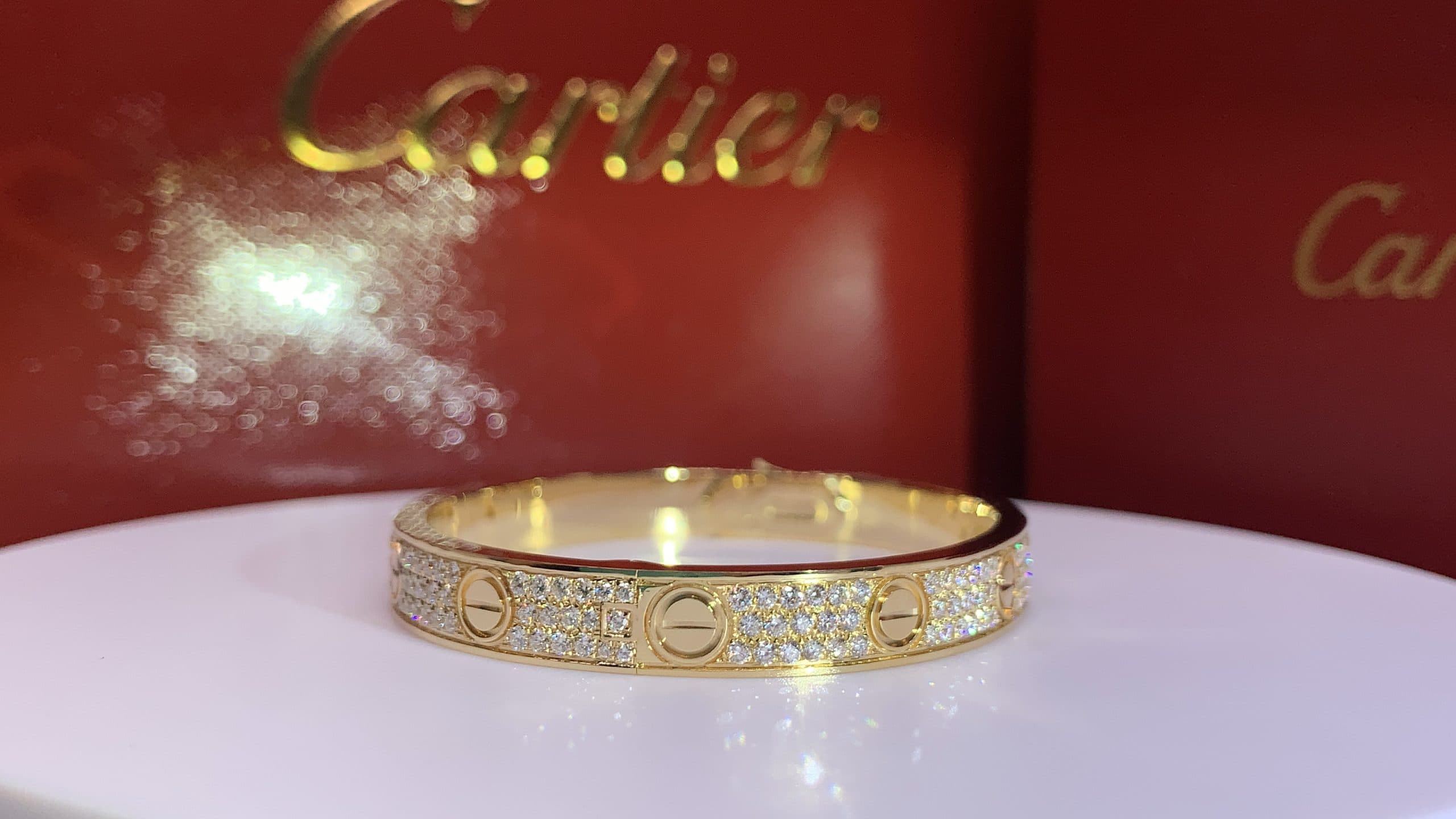 Браслет Cartier Love, бриллианты 2,2ct 2