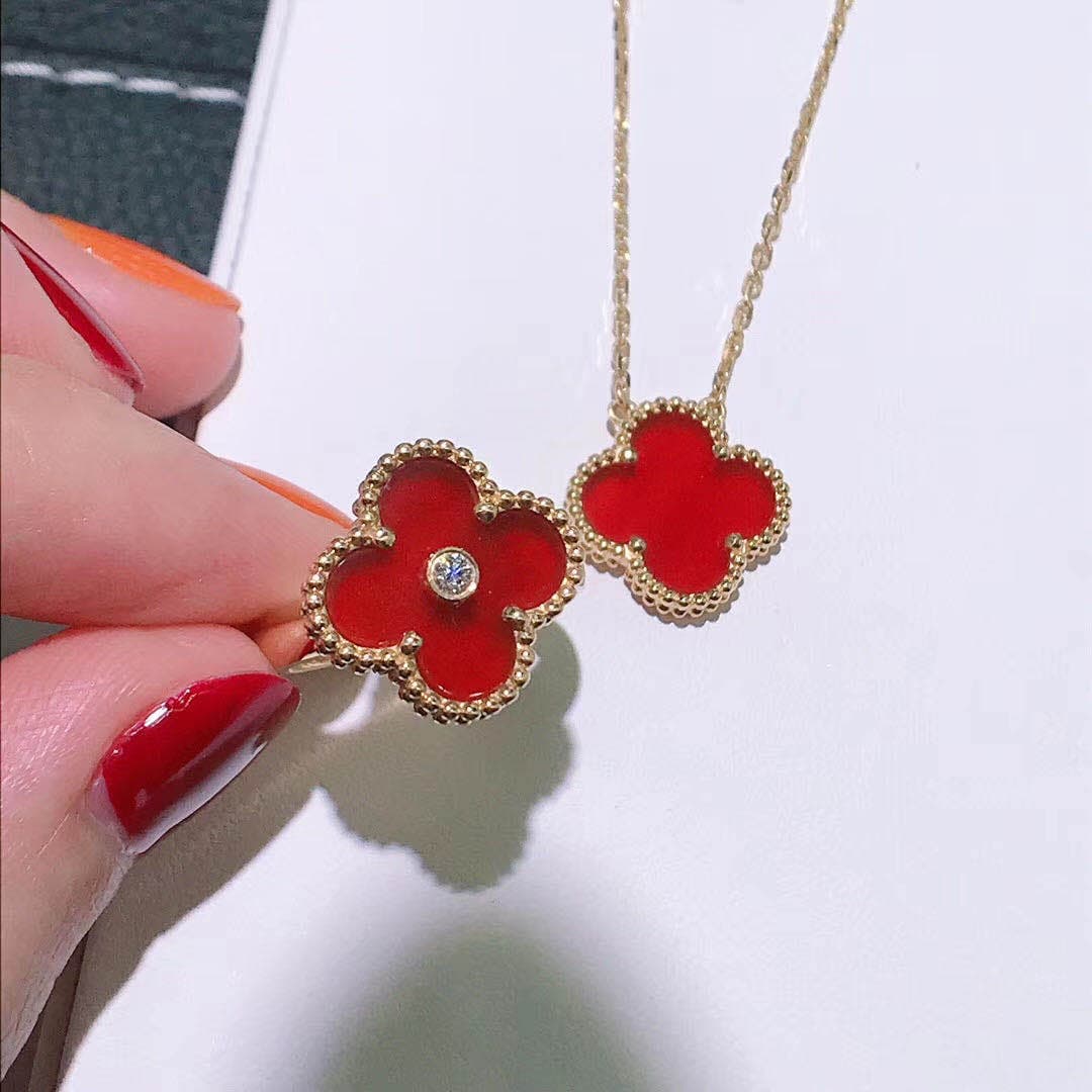 Кольцо Van Cleef & Arpels желтое золото, сердолик, бриллиант 7