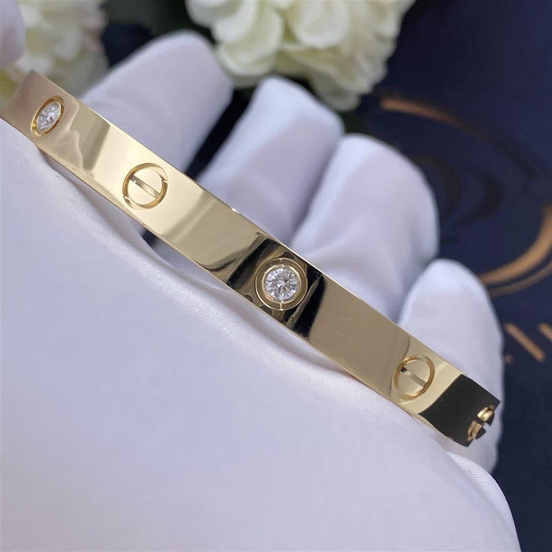 Браслет Cartier Love, 4 бриллианта, желтое золото 0,33ct 3