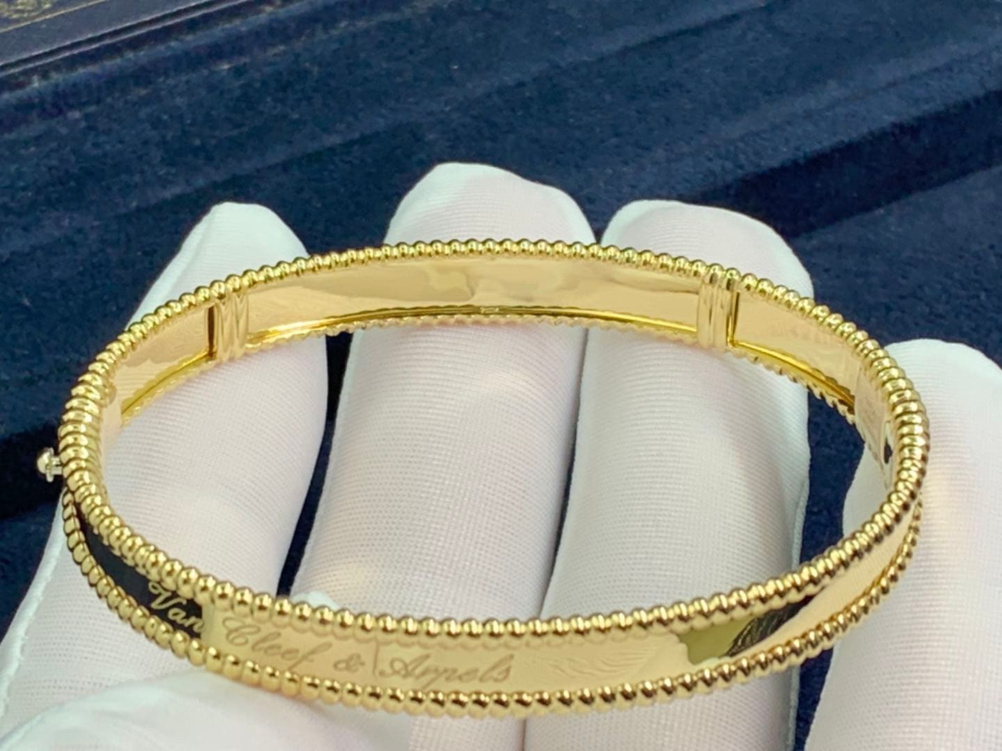 Браслет Van Cleef & Arpels Perlée желтое золото 12
