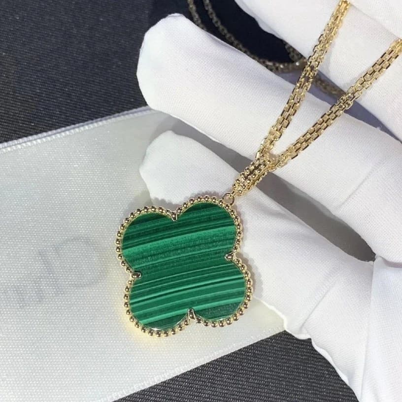 Подвеска Van Cleef & Arpels из золота 2
