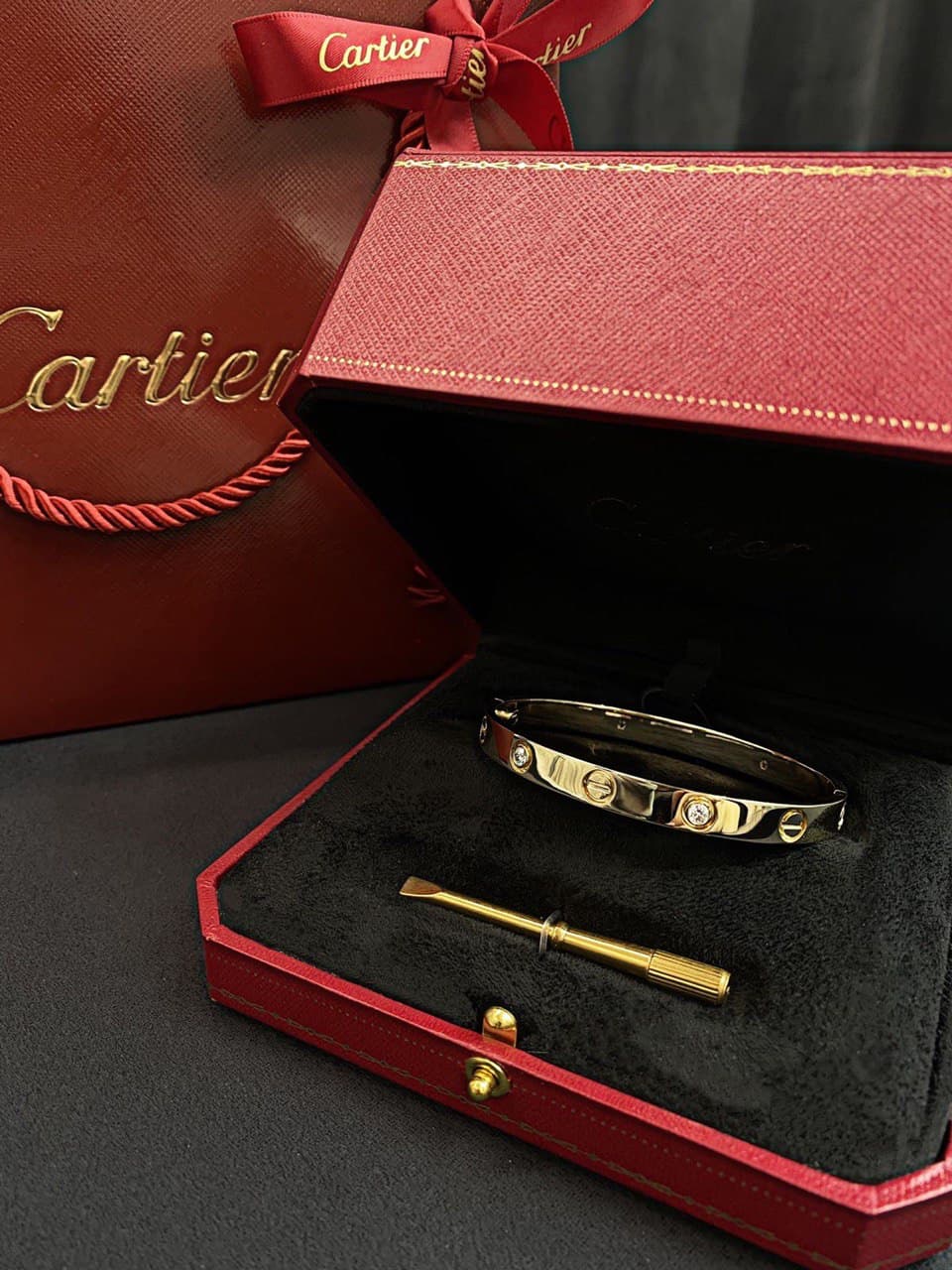 Браслет Cartier Love желтое золото, 4 бриллианта 2