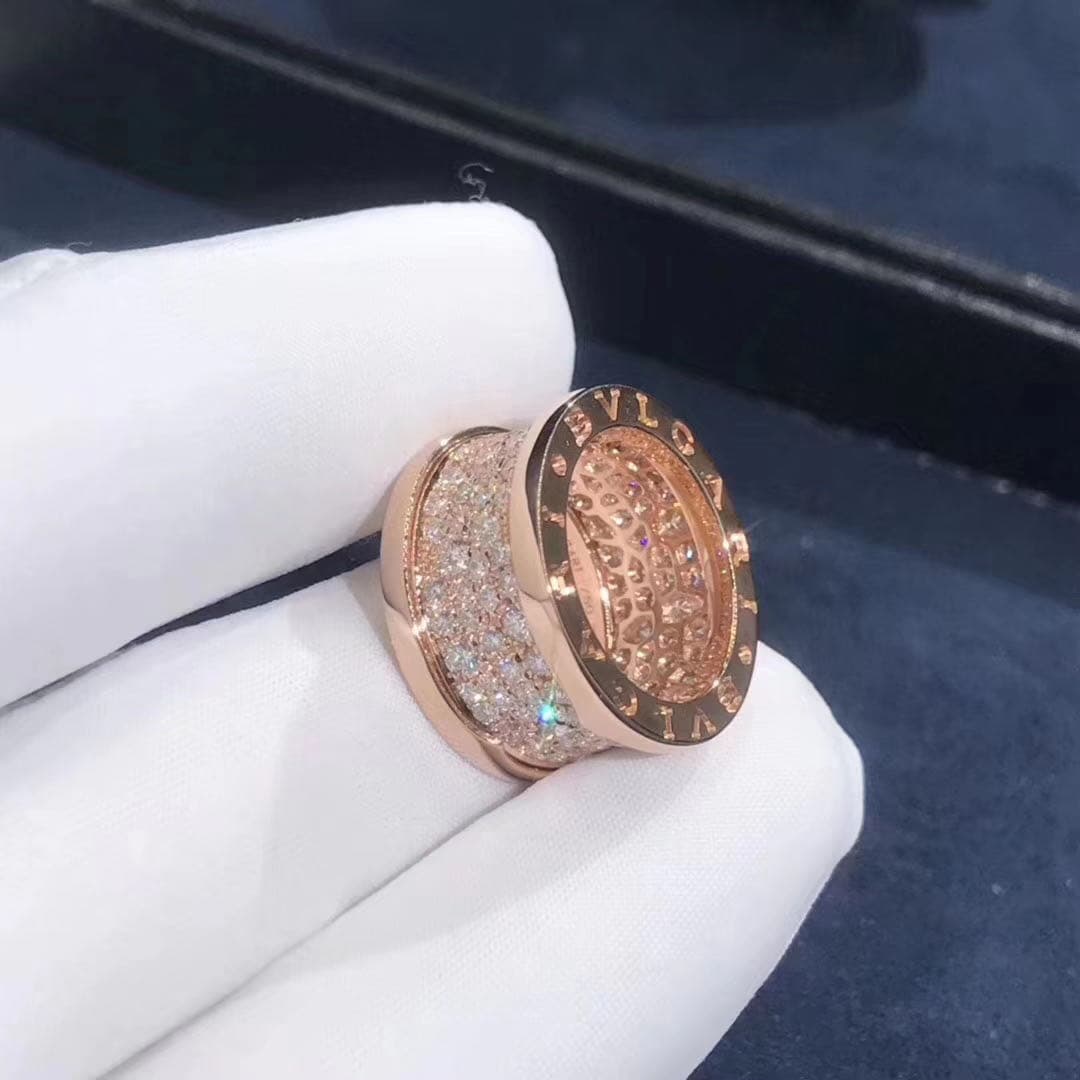 Кольцо Bulgari B.zero1 бриллианты, розовое золото 1
