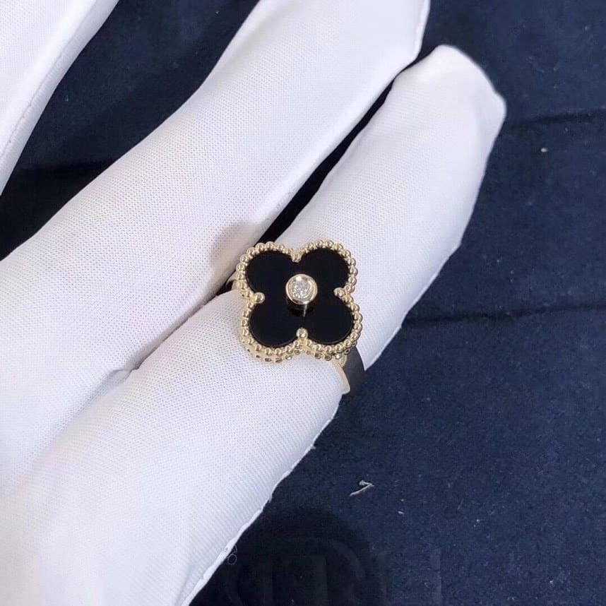 Кольцо Van Cleef, 0.065сt, оникс 3