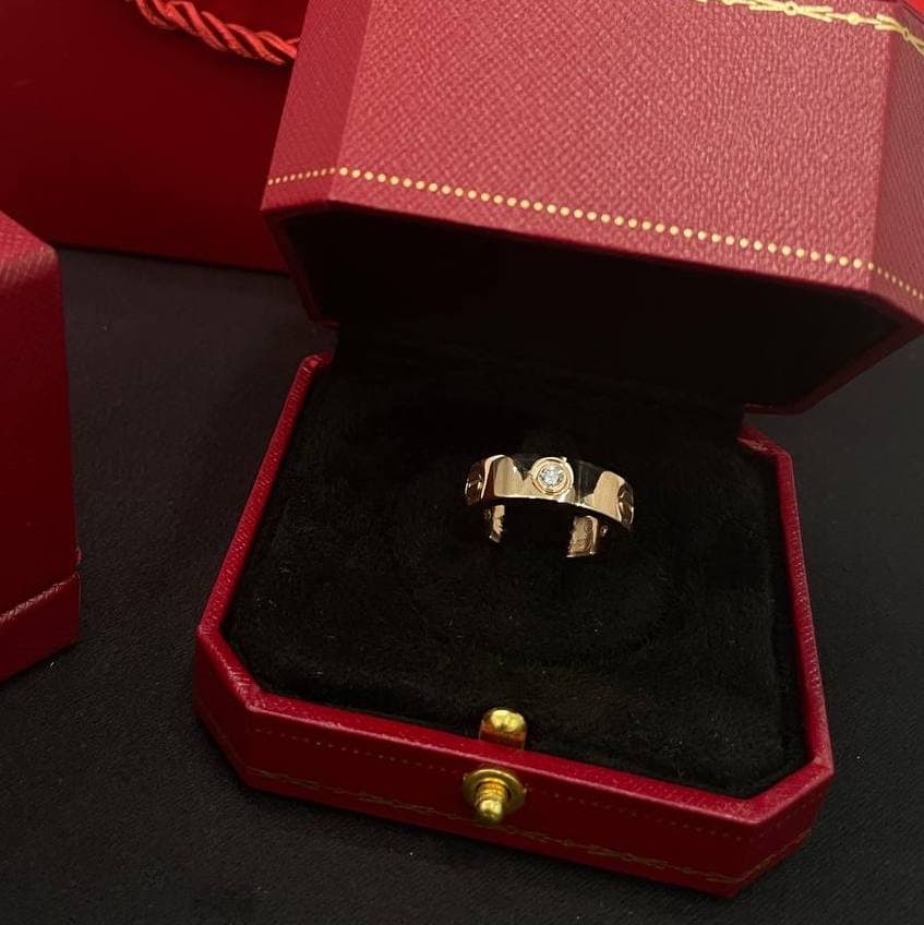 Кольцо Cartier с бриллиантами 0,11ct 1