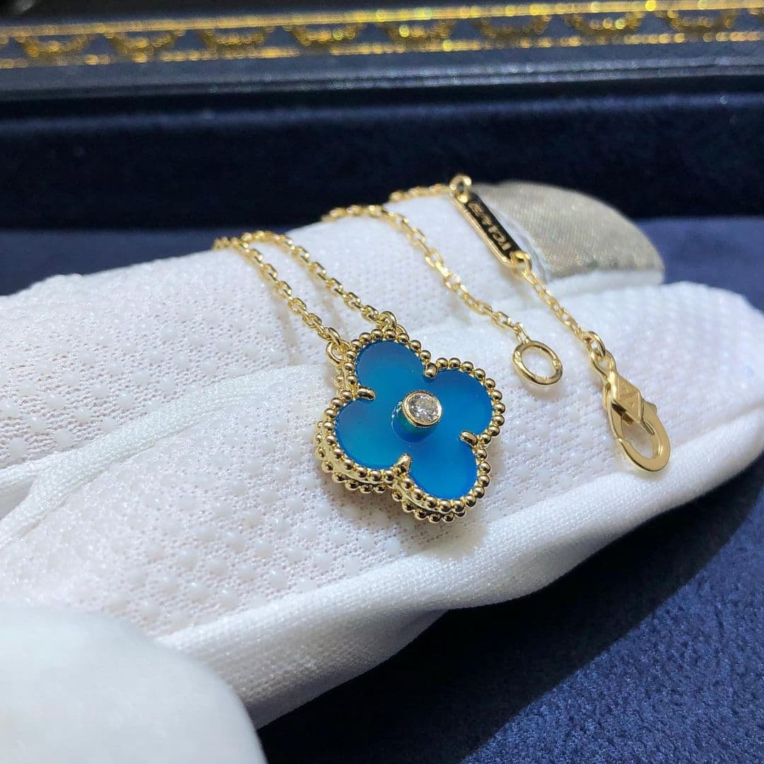 Подвеска Van Cleef & Arpels Vintage Alhambra, 0.06ct 1