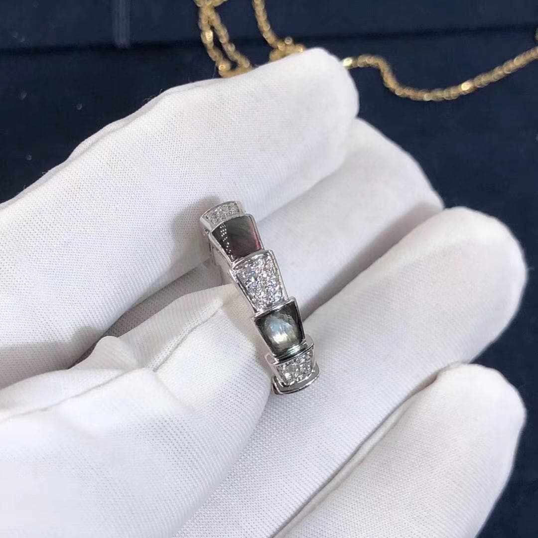 Кольцо Bulgari Serpenti белое золото, серый перламутр, бриллианты 1