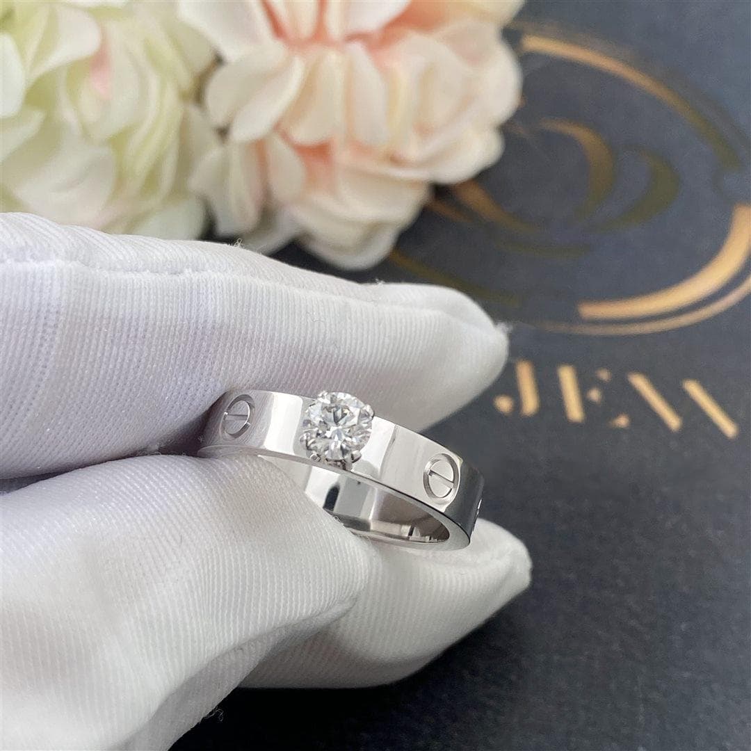 Кольцо Cartier Love Solitaire, белое золото 4