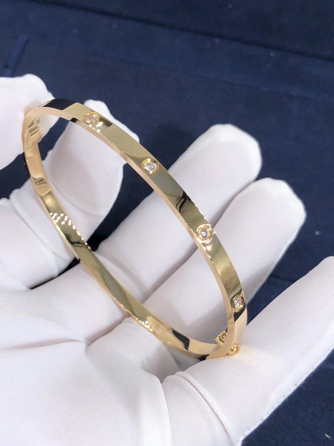Браслет Cartier Love маленькая модель 10 бриллиантов, желтое золото 4