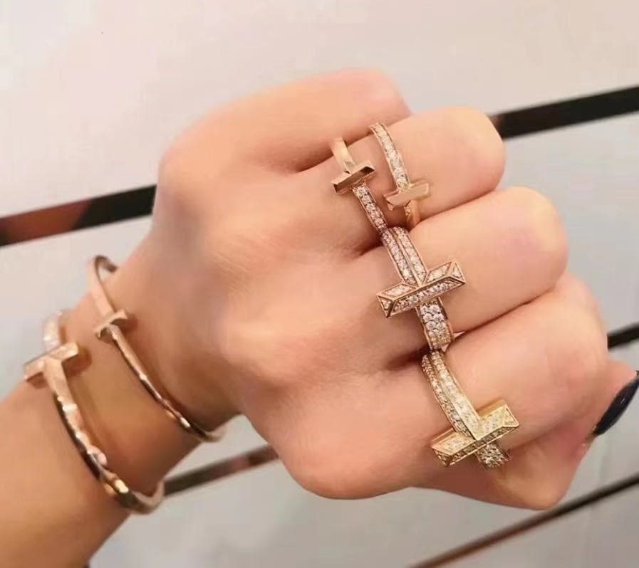 Кольцо Tiffany T1 розовое золото, бриллианты 8