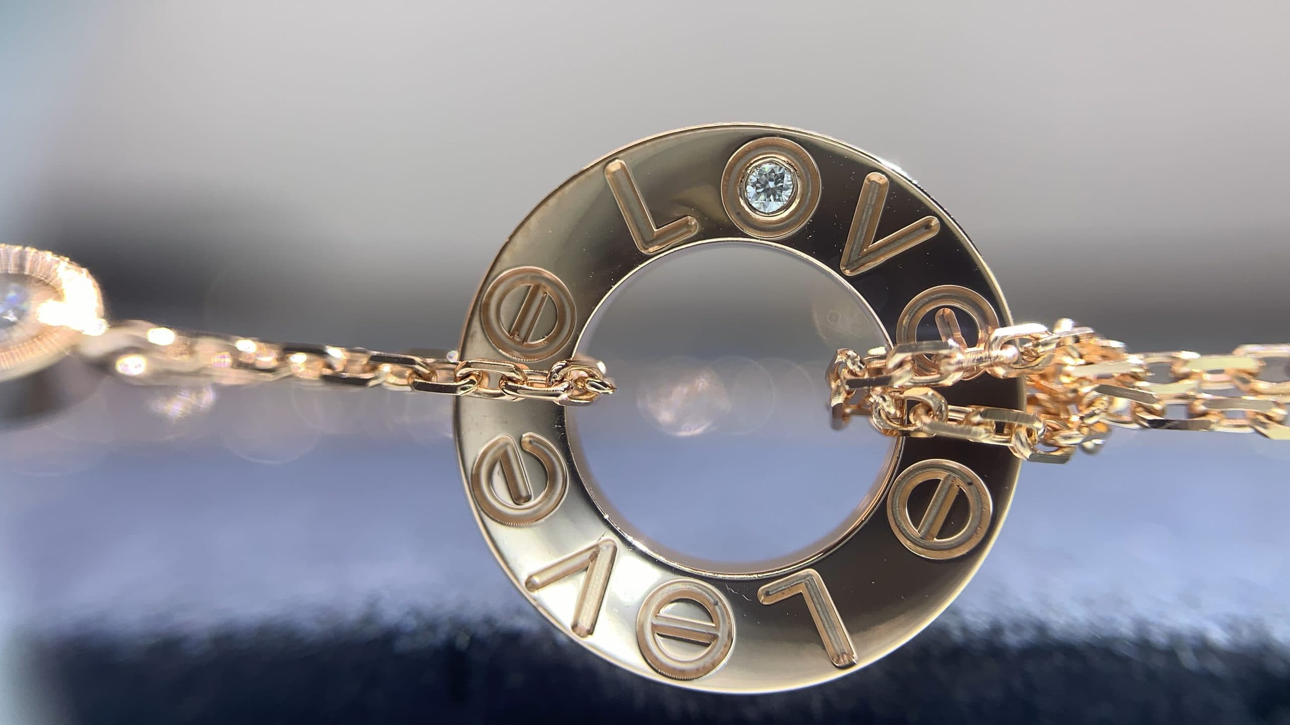 Колье Cartier Love, 0,031ct 1
