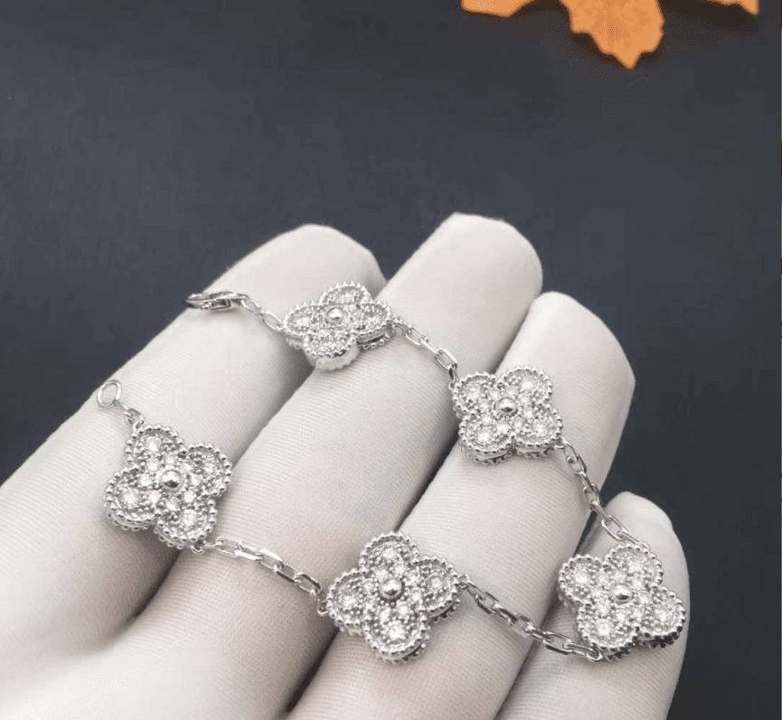Браслет Van Cleef & Arpels Alhambra 5 мотивов белое золото, бриллианты 3