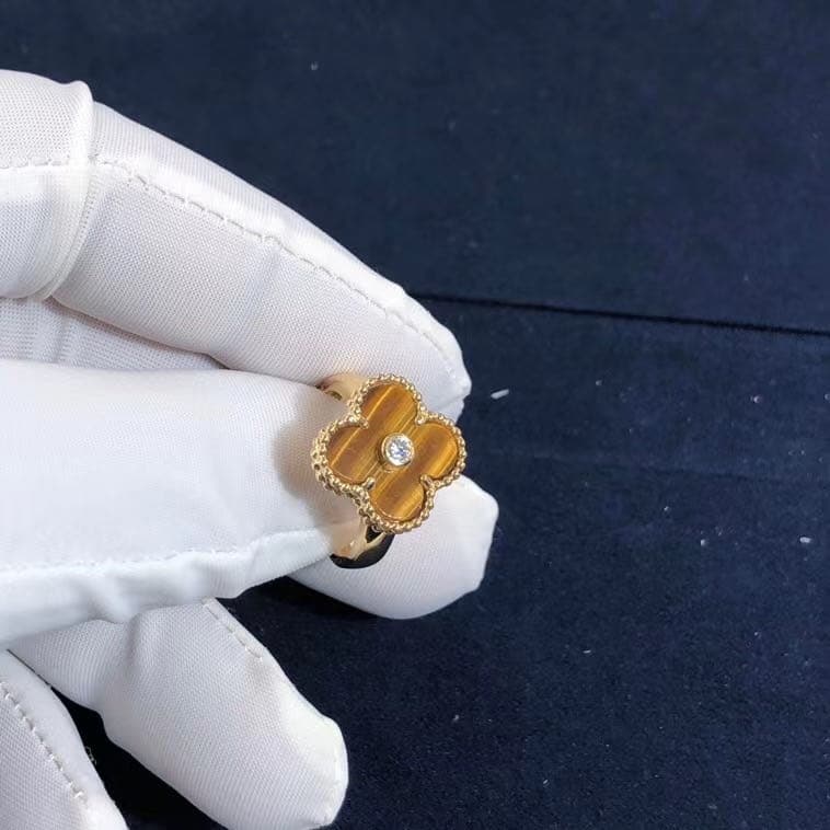 Кольцо Van Cleef & Arpels Vintage Alhambra Diamond Tiger Eye желтое золото 5