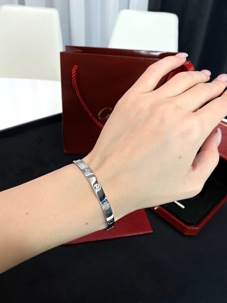 Браслет Cartier Love белое золото, 4 бриллианта 4