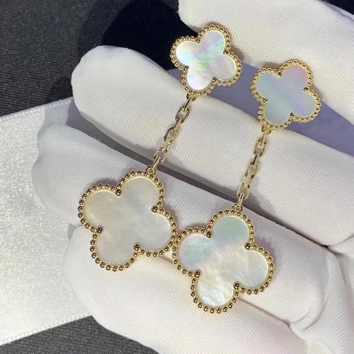 Серьги Van Cleef & Arpels 1