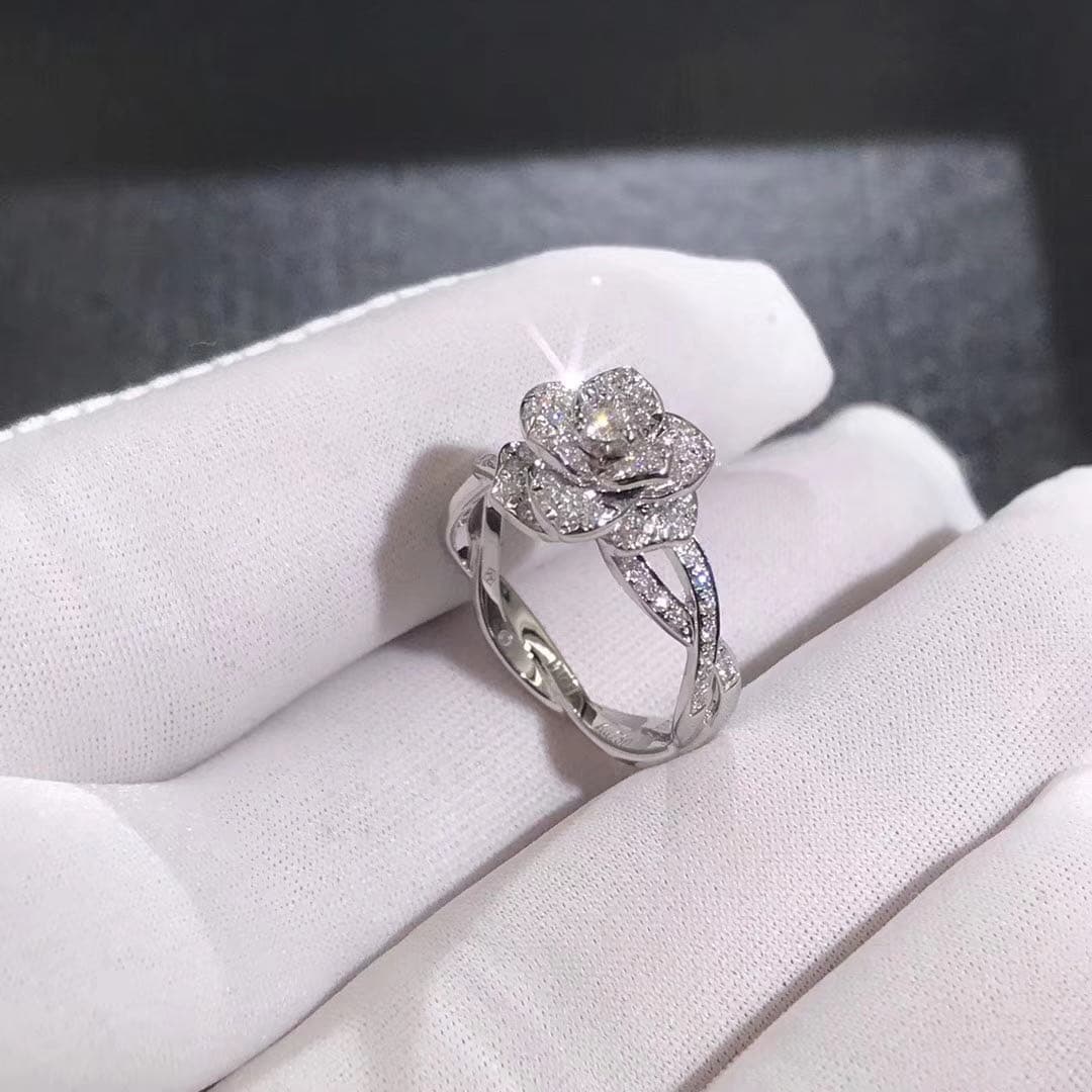 Кольцо Piaget Rose белое золото, бриллианты