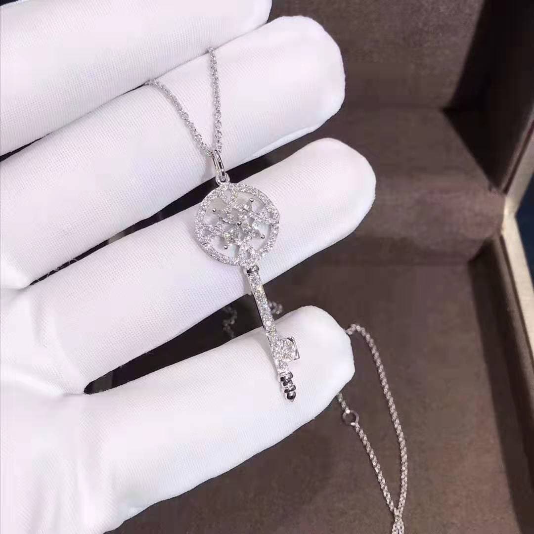 Подвеска Tiffany Victoria с бриллиантовым паве белое золото 2