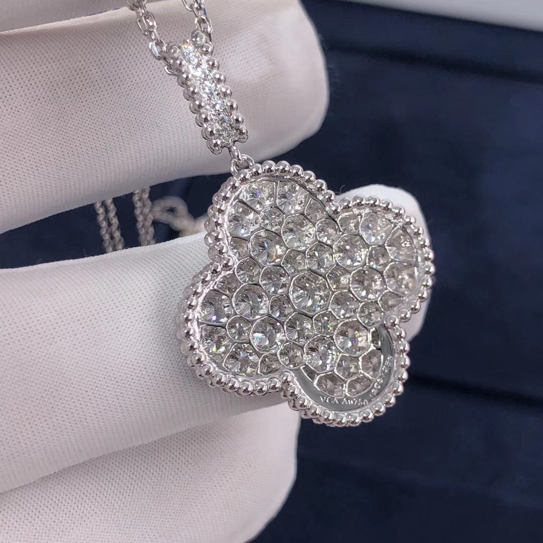 Подвеска Van Cleef & Arpels Magic Alhambra белое золото, бриллианты 4