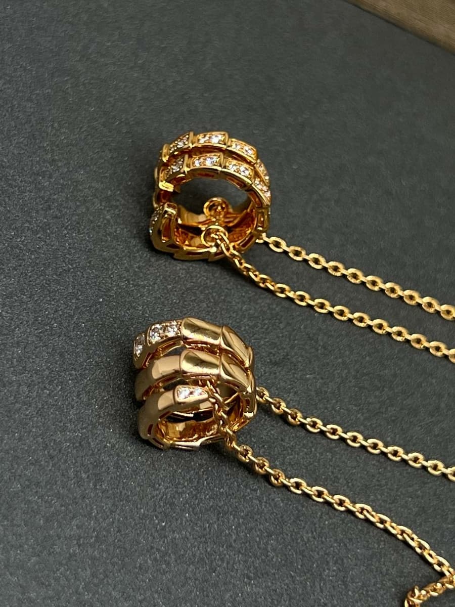 Колье с подвеской Bvlgari Serpenti Viper, желтое золото 3