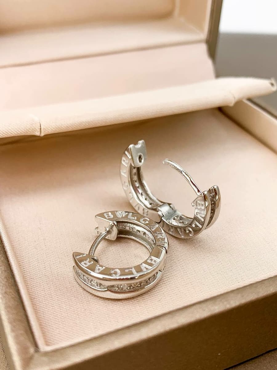Серьги Bvlgari B.zero1 в виде колец, белое золото 3