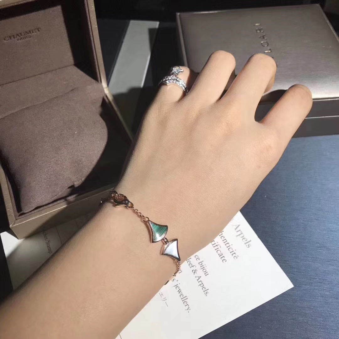 Браслет Bulgari DIVAS’ DREAM розовое золото, перламутр, малахит 5