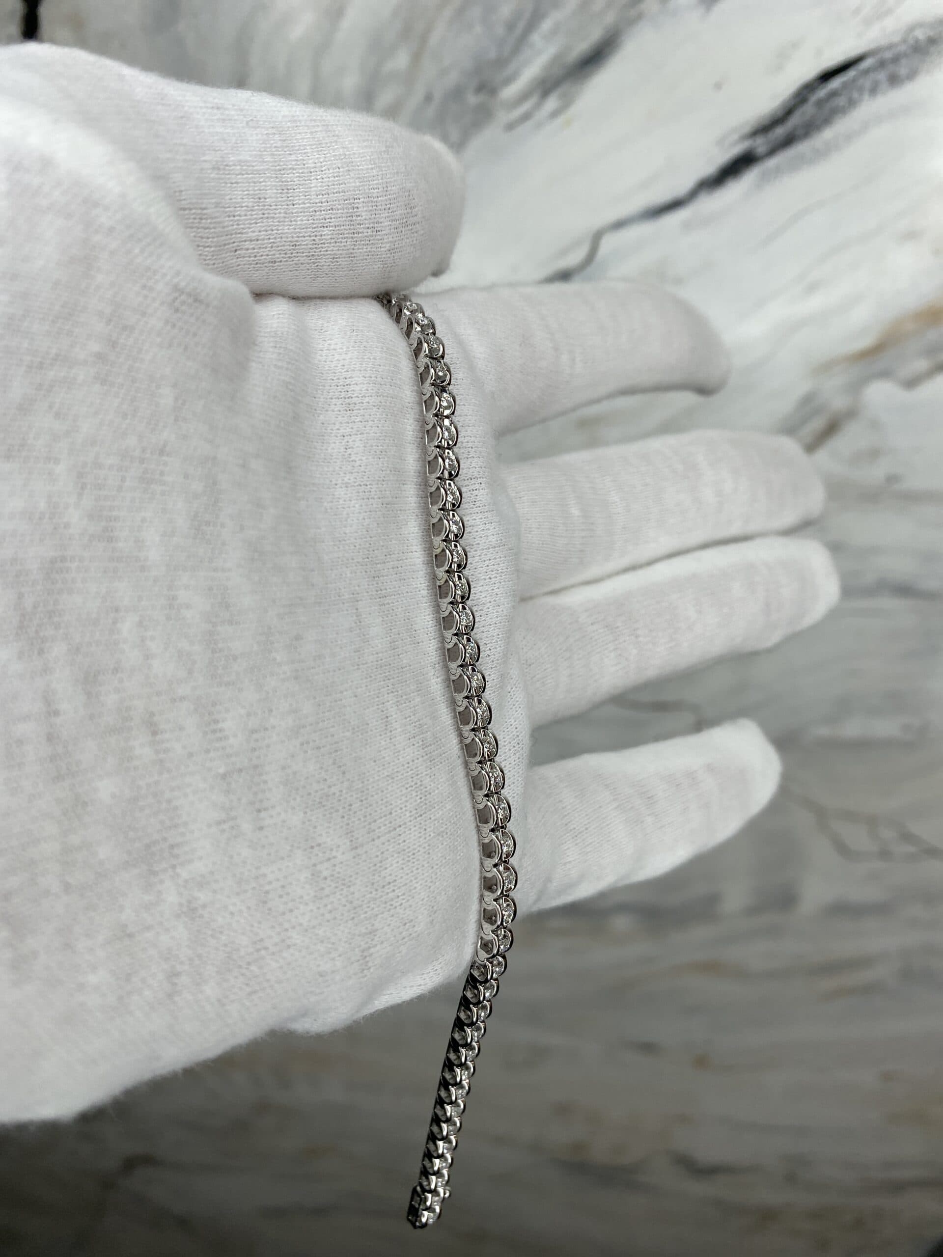 Теннисный браслет Cartier с бриллиантами, 0,97ct 3