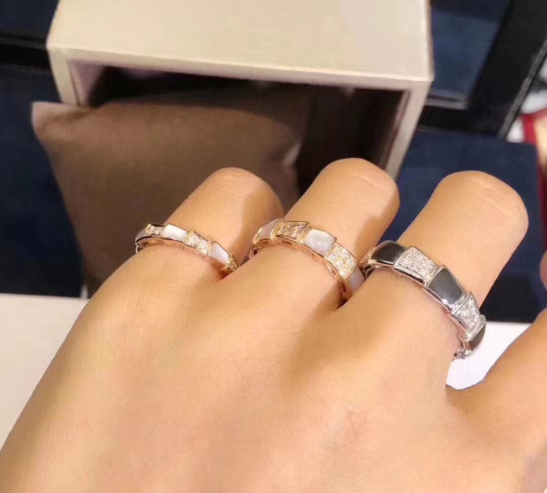 Кольцо Bulgari Serpenti белое золото, серый перламутр, бриллианты 4