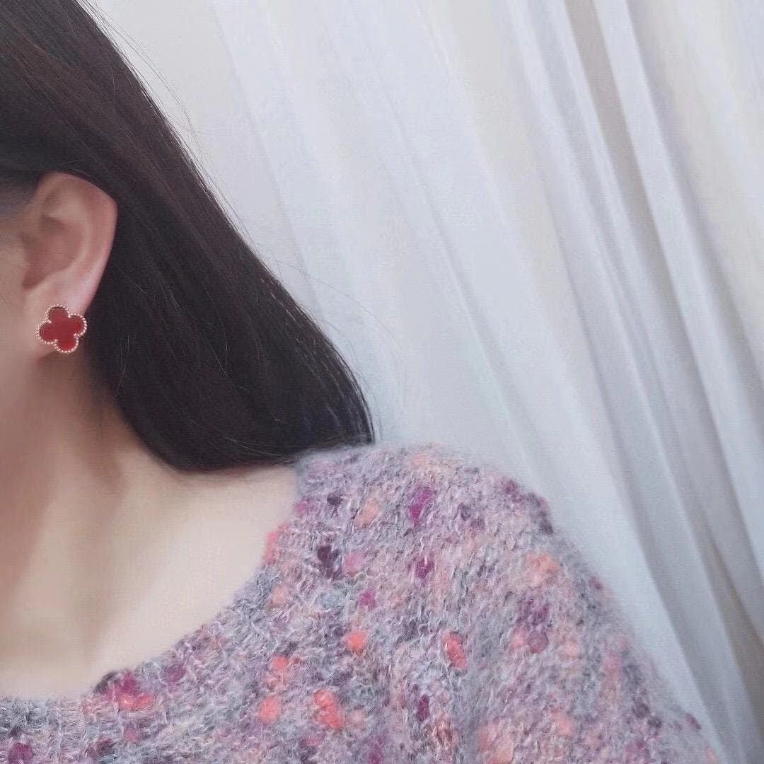 Cерьги Van Cleef & Arpels Alhambra сердолик, желтое золото 5