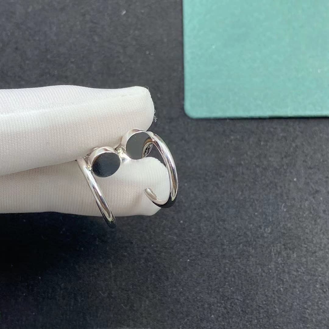 Серьги Cartier Juste un Clou из белого золота 6