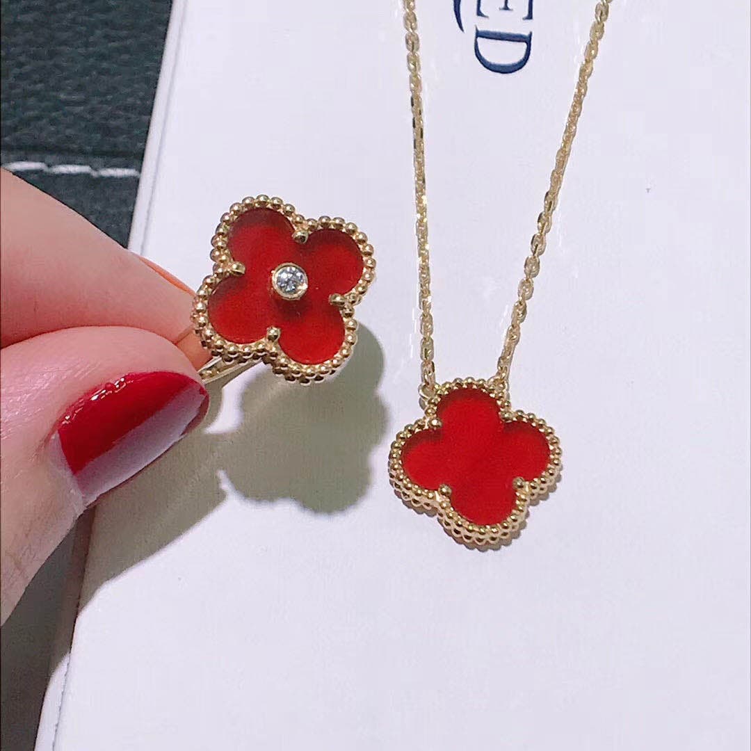 Кольцо Van Cleef & Arpels желтое золото, сердолик, бриллиант 8