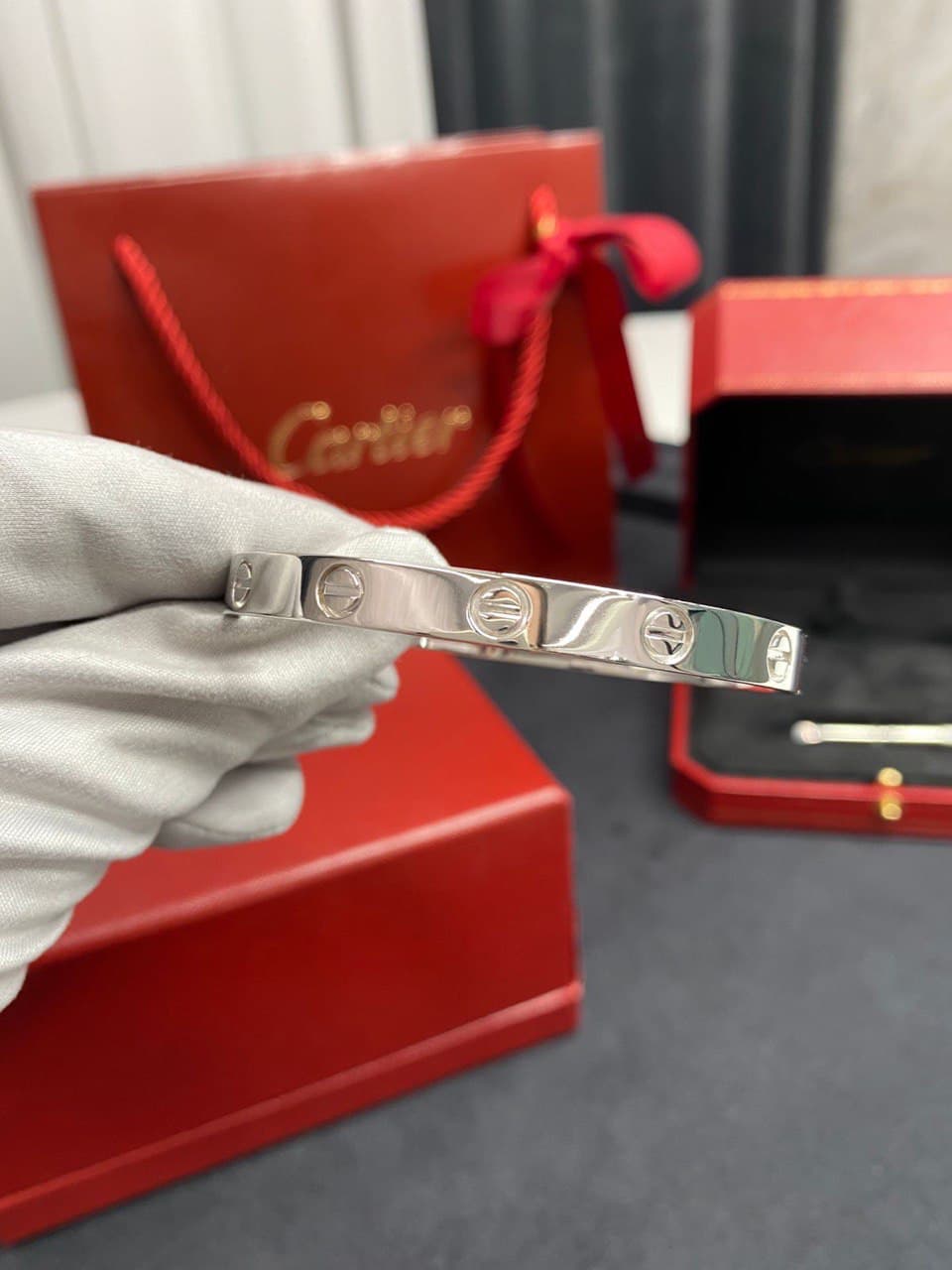 Браслет Cartier Love белое золото, без бриллиантов 1