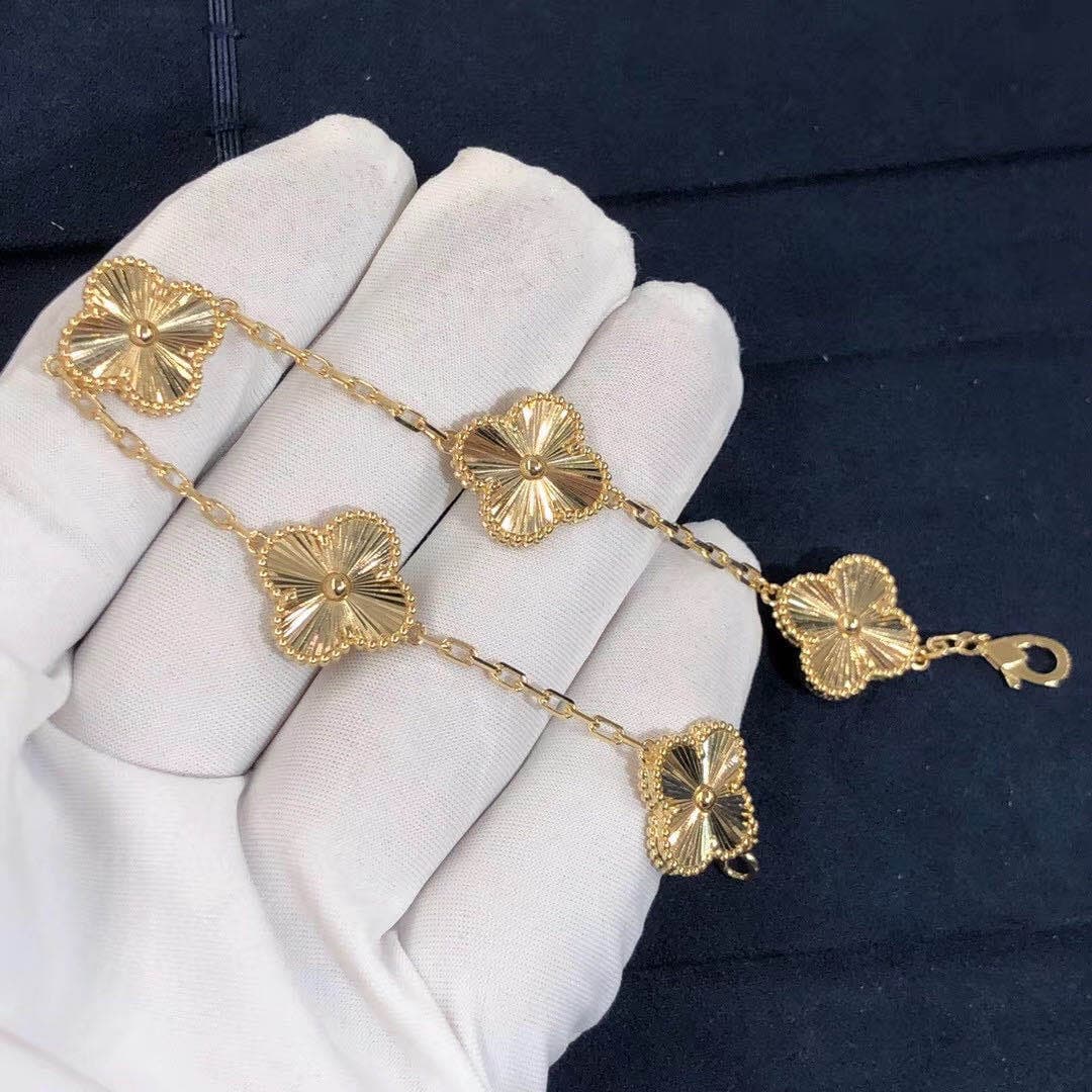 Браслет Van Cleef & Arpels Vintage Alhambra с 5 мотивами желтое золото 1