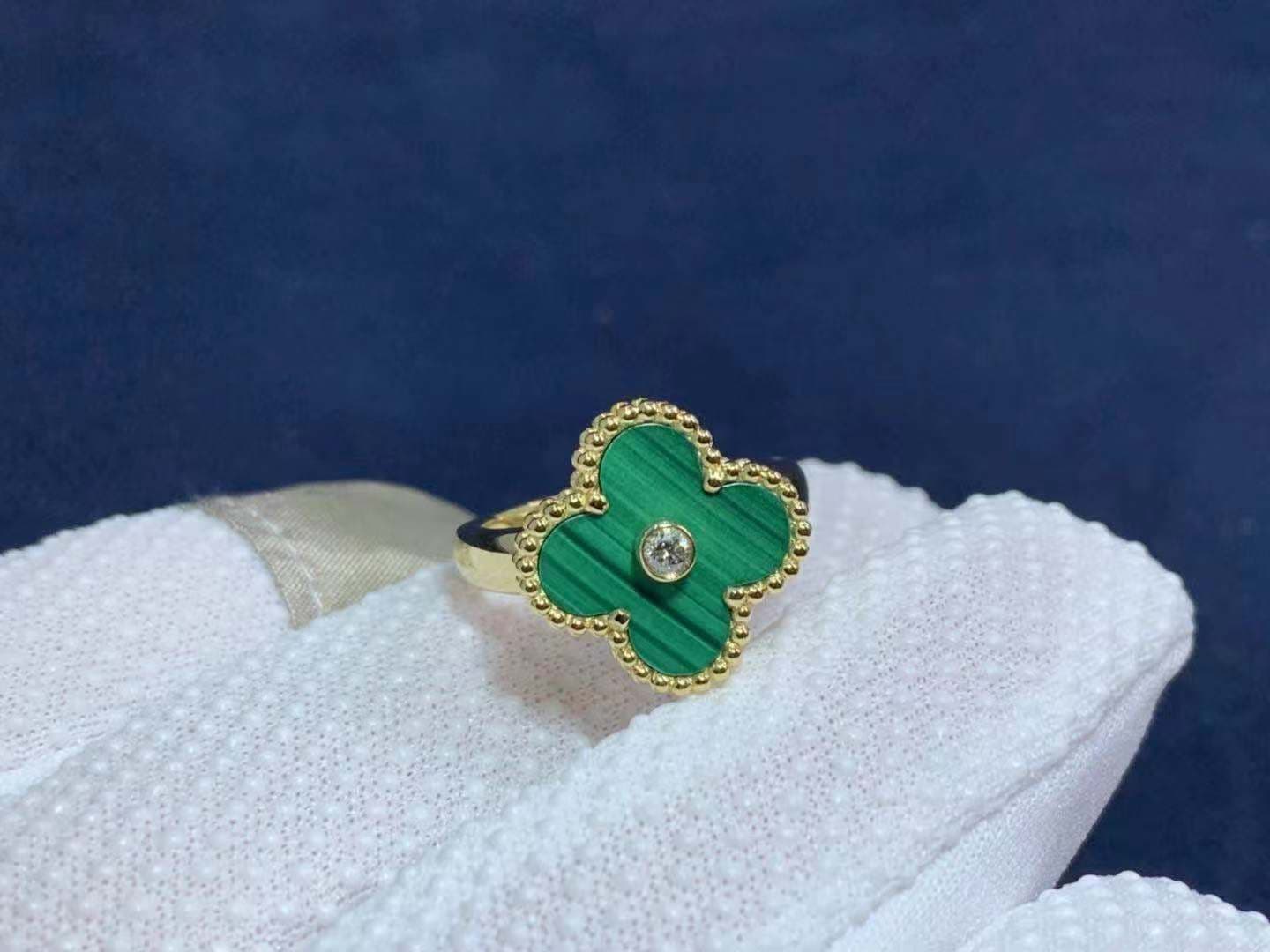 Кольцо Van Cleef & Arpels желтое золото, малахит, бриллиант 6