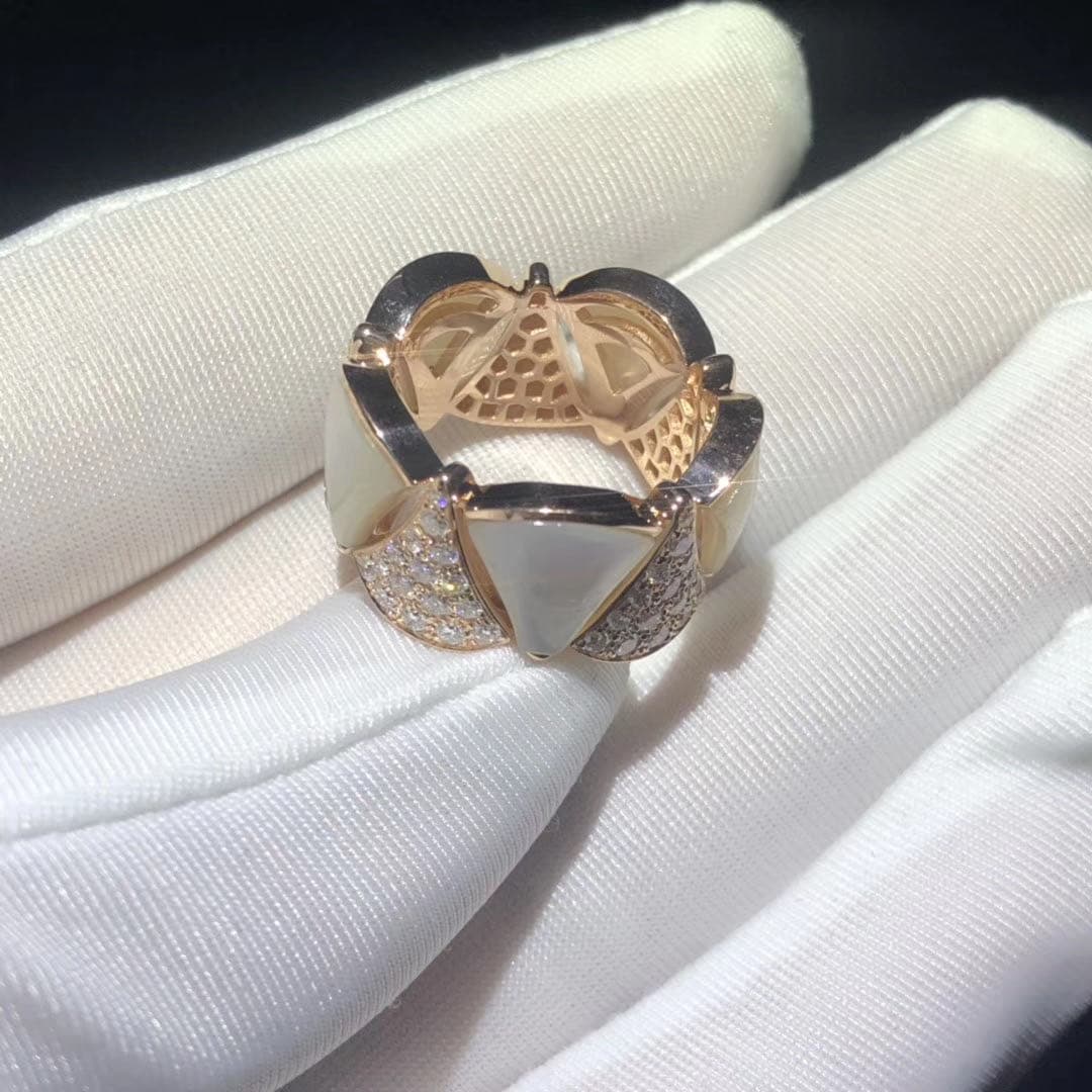 Кольцо Bulgari Divas’ Dream бриллианты, перламутр, желтое золото 2