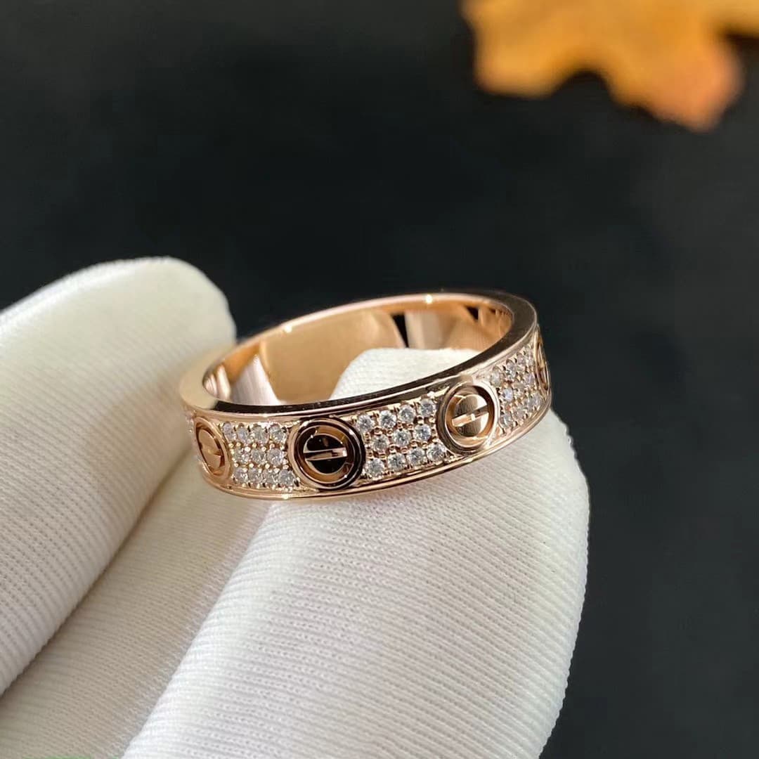 Обручальное кольцо Cartier Love, 0,31ct 2