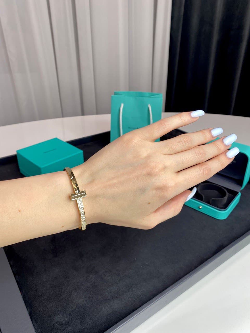 Браслет Tiffany T желтое золото, бриллианты 3