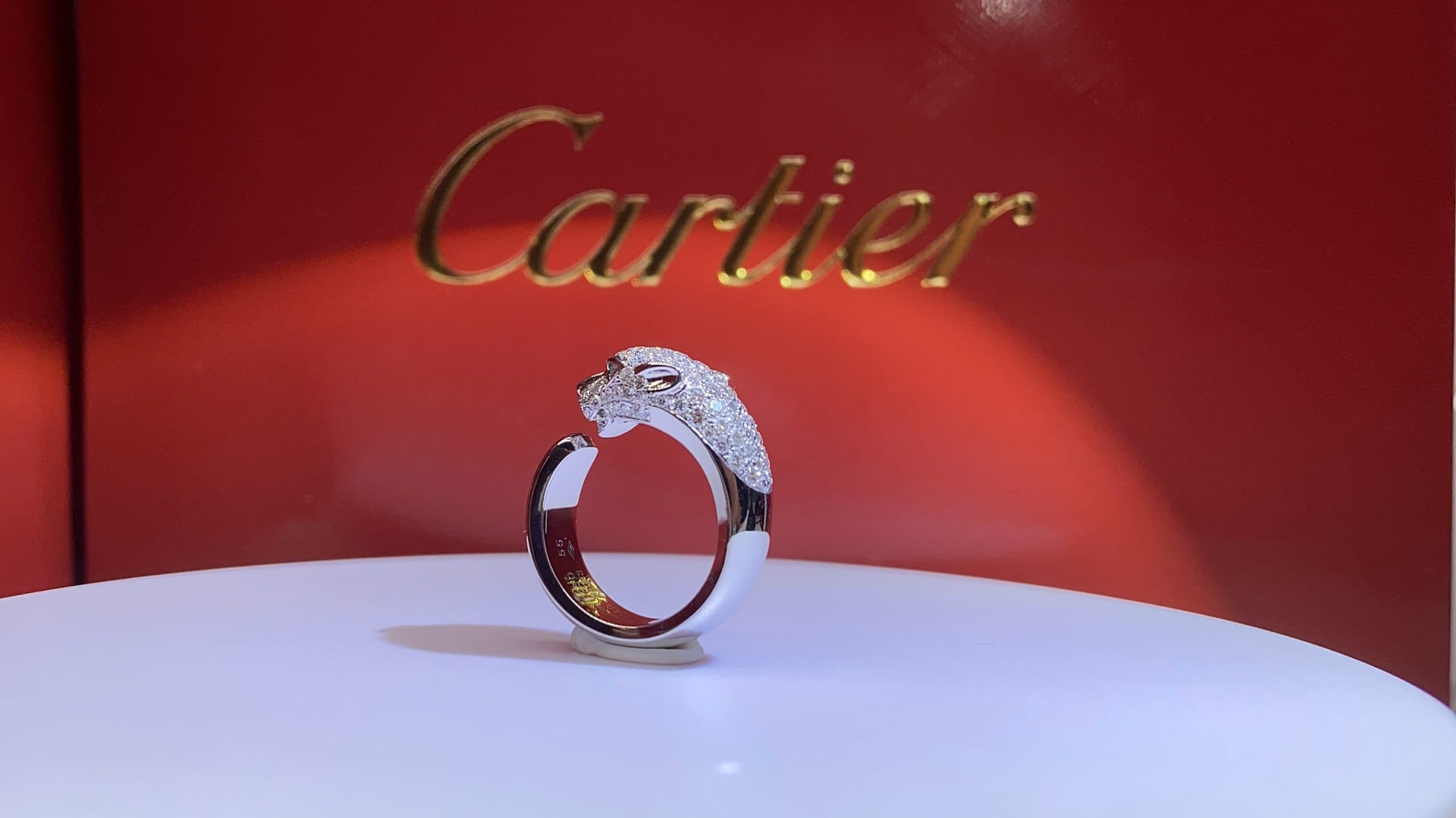Кольцо Panthère de Cartier из белого золота, 1,06ct 2