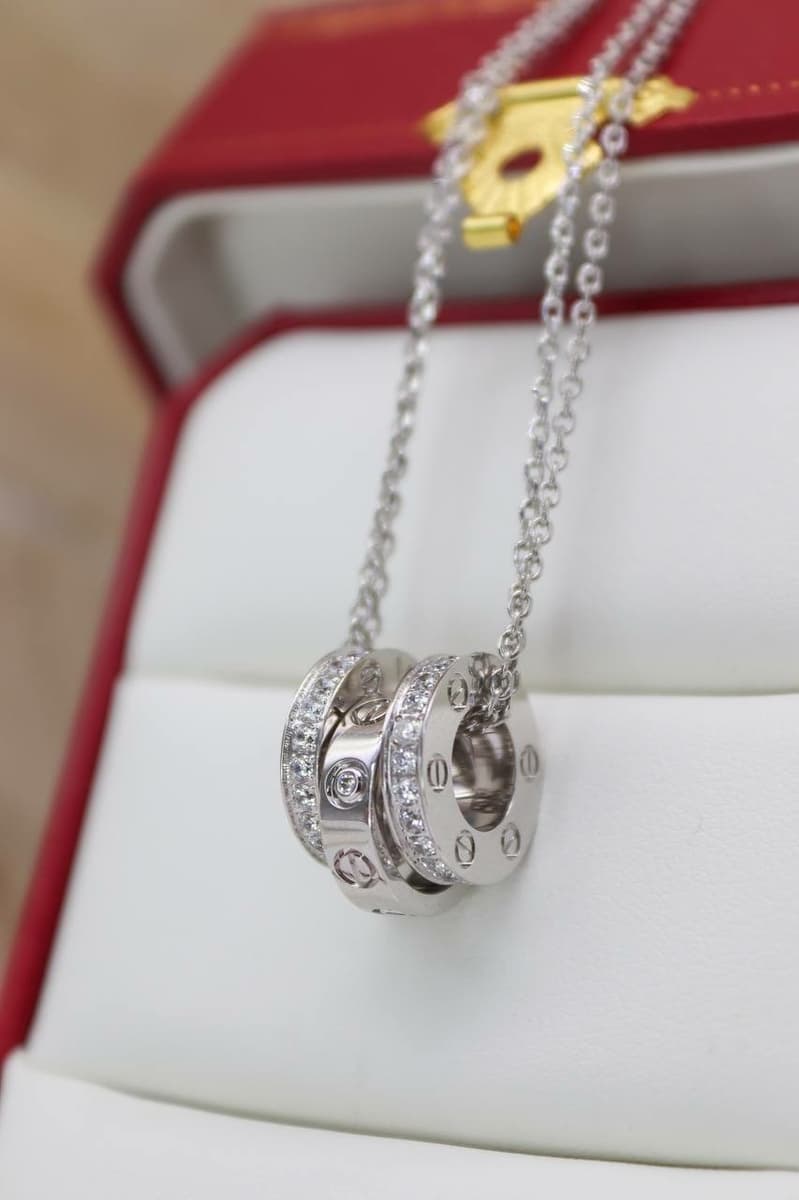 Золотое колье Cartier Love, бриллианты 3