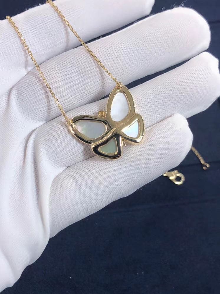 Подвеска Van Cleef & Arpels Butterfly бриллианты, желтое золото, перламутр 5