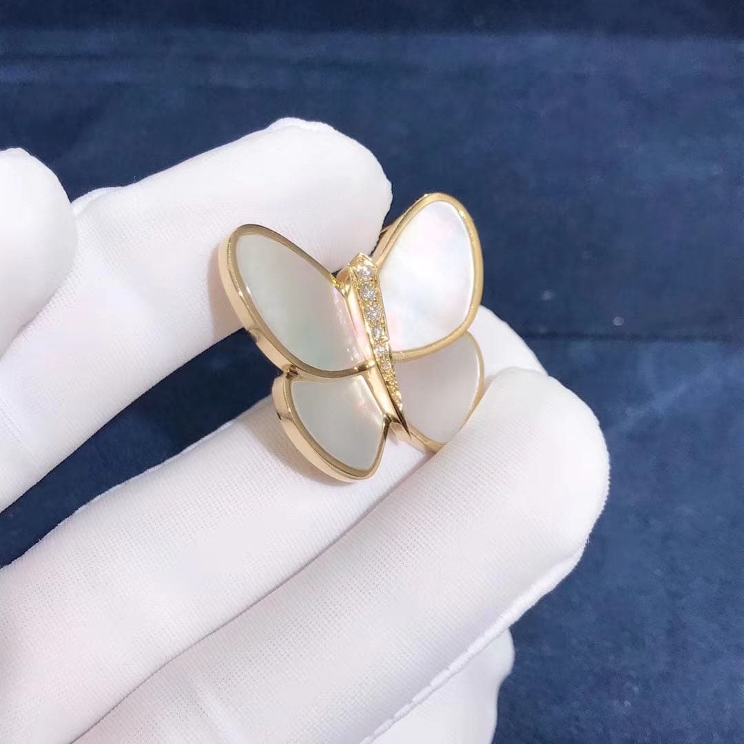Брошь Van Cleef & Arpels бриллианты, перламутр, желтое золото 3