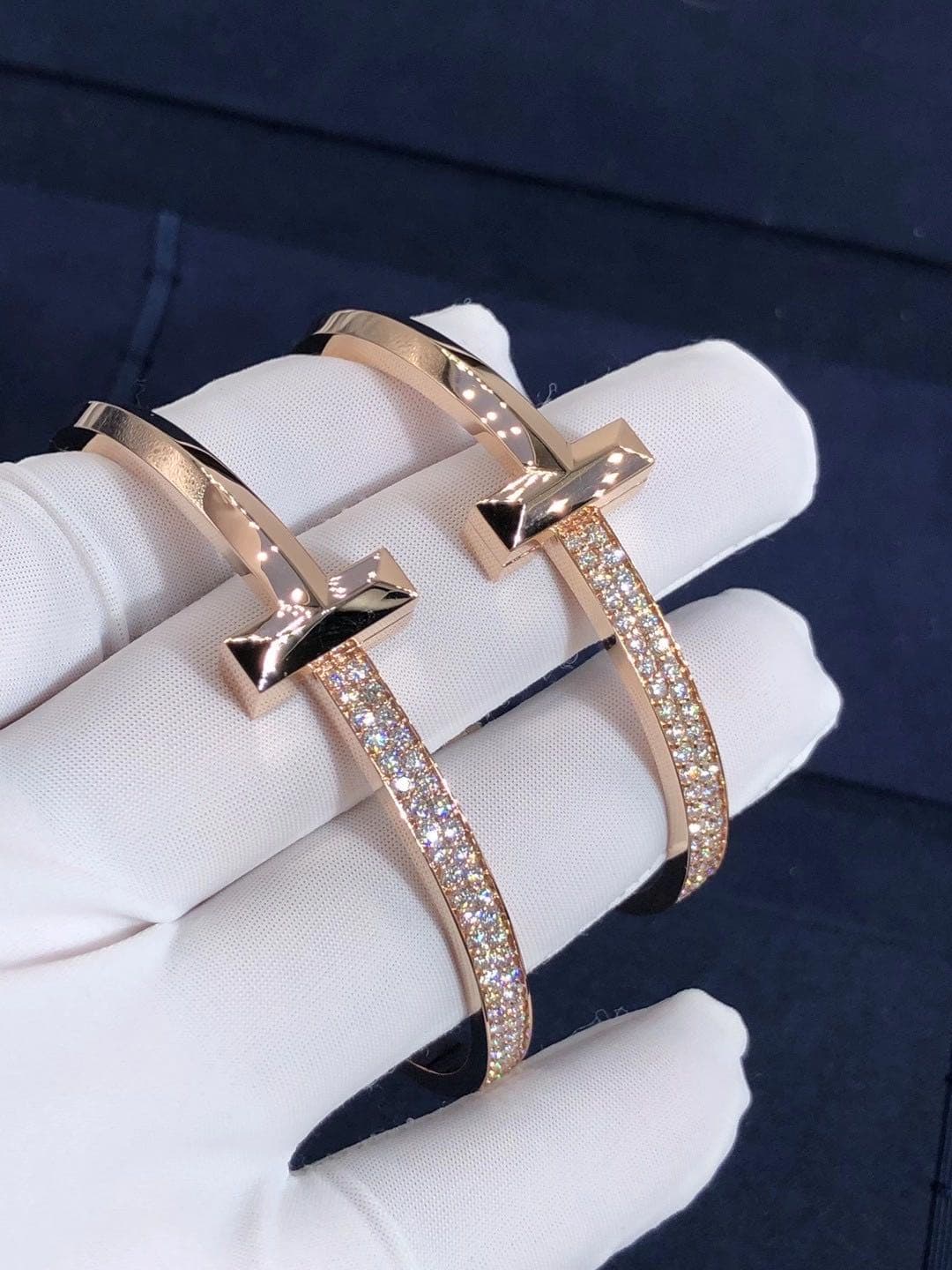 Браслет Tiffany T T1 бриллианты, розовое золото 5